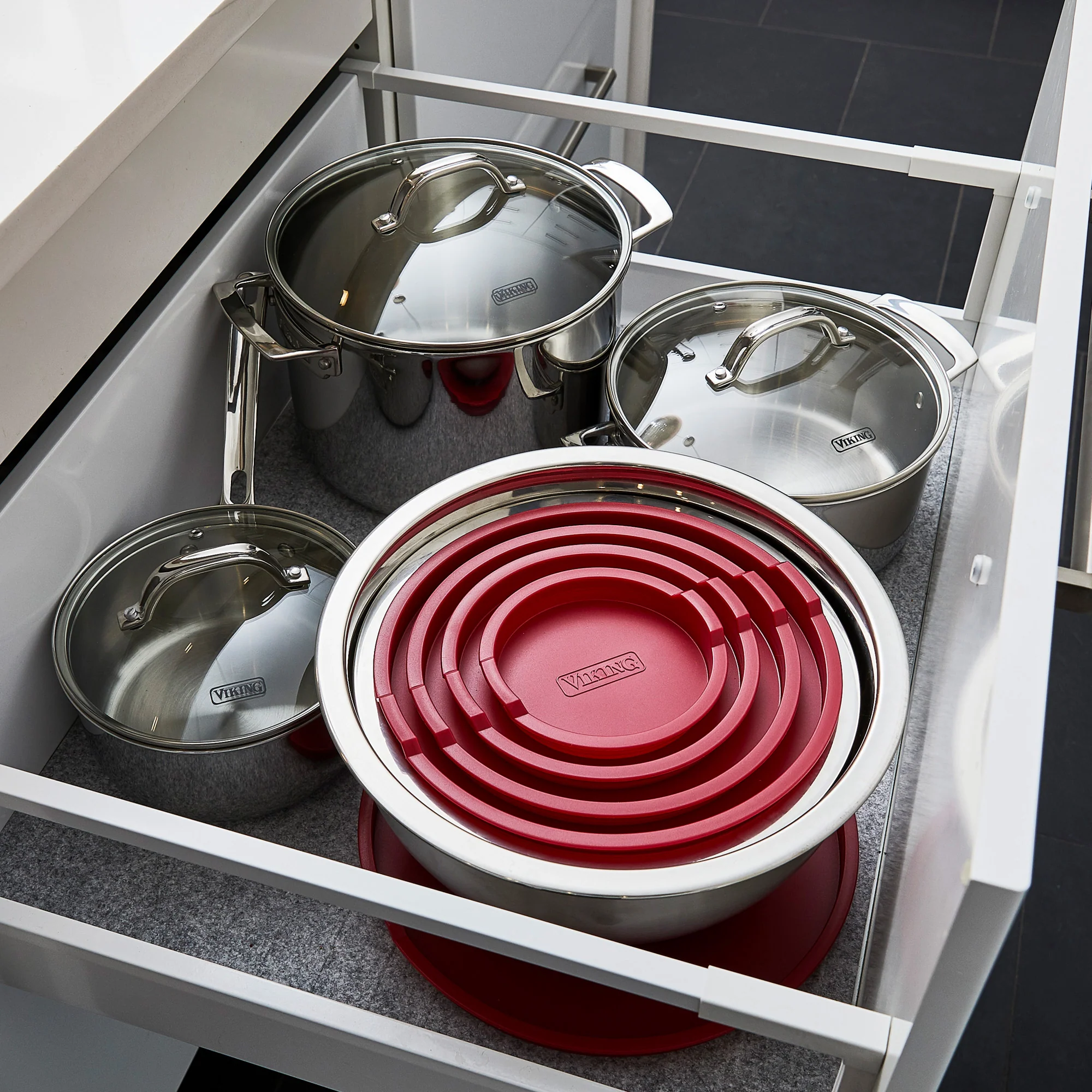 Viking 10-Piece Stainless Steel Mixing Bowl Set with Lids, Red - Image 10