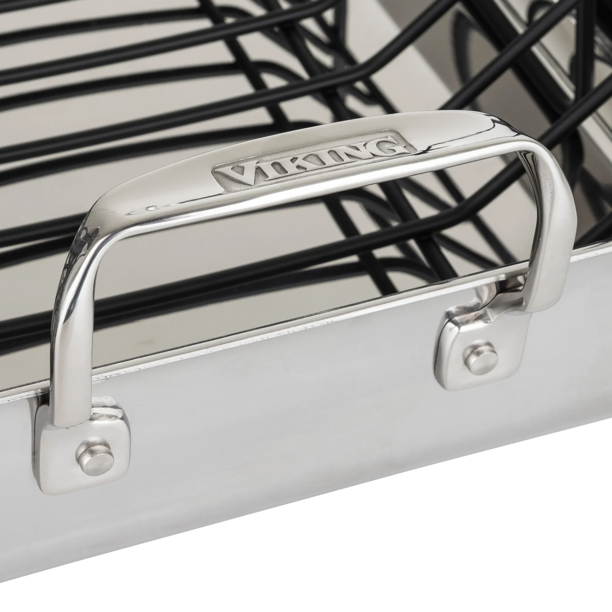 Viking 3-Ply Stainless Steel Roaster with Rack and Bonus Carving Set - Image 10