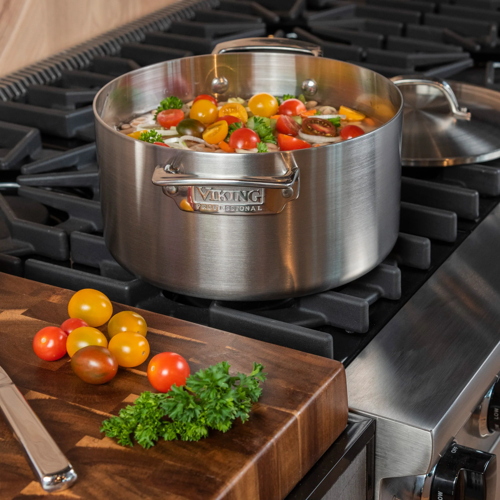 Viking Professional 5-Ply 10-piece Cookware Set with Nonstick Skillets - Image 5