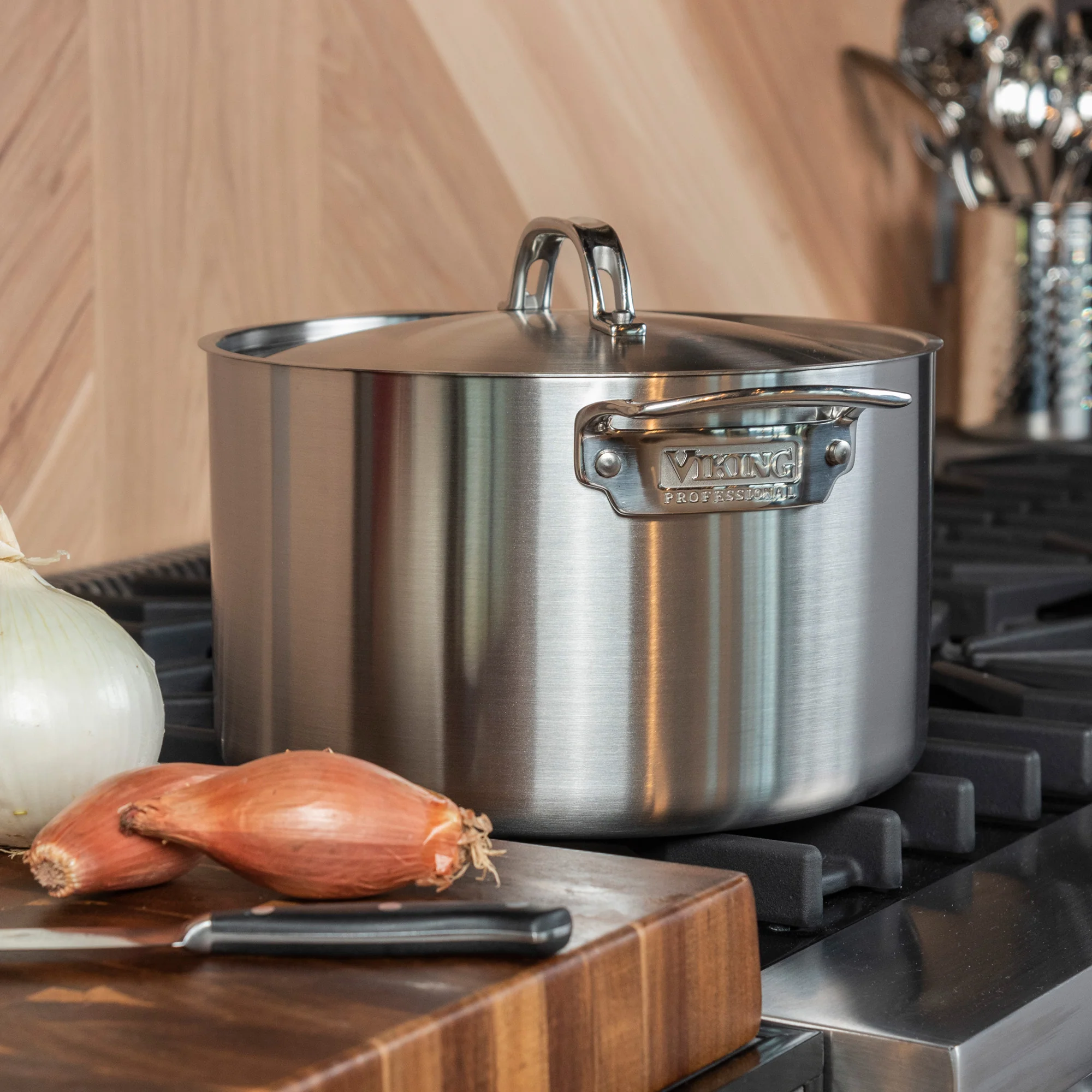 Viking Professional 5-Ply Stainless Steel 8-Quart Stock Pot - Image 5