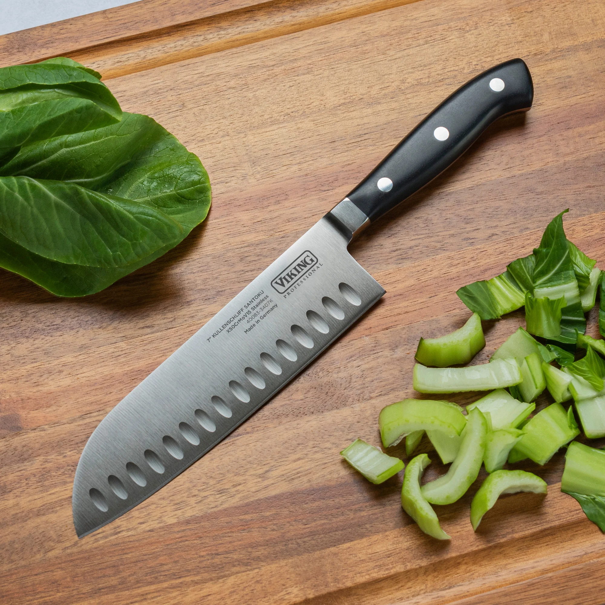 Viking Professional 7-Inch Santoku Knife - Image 4