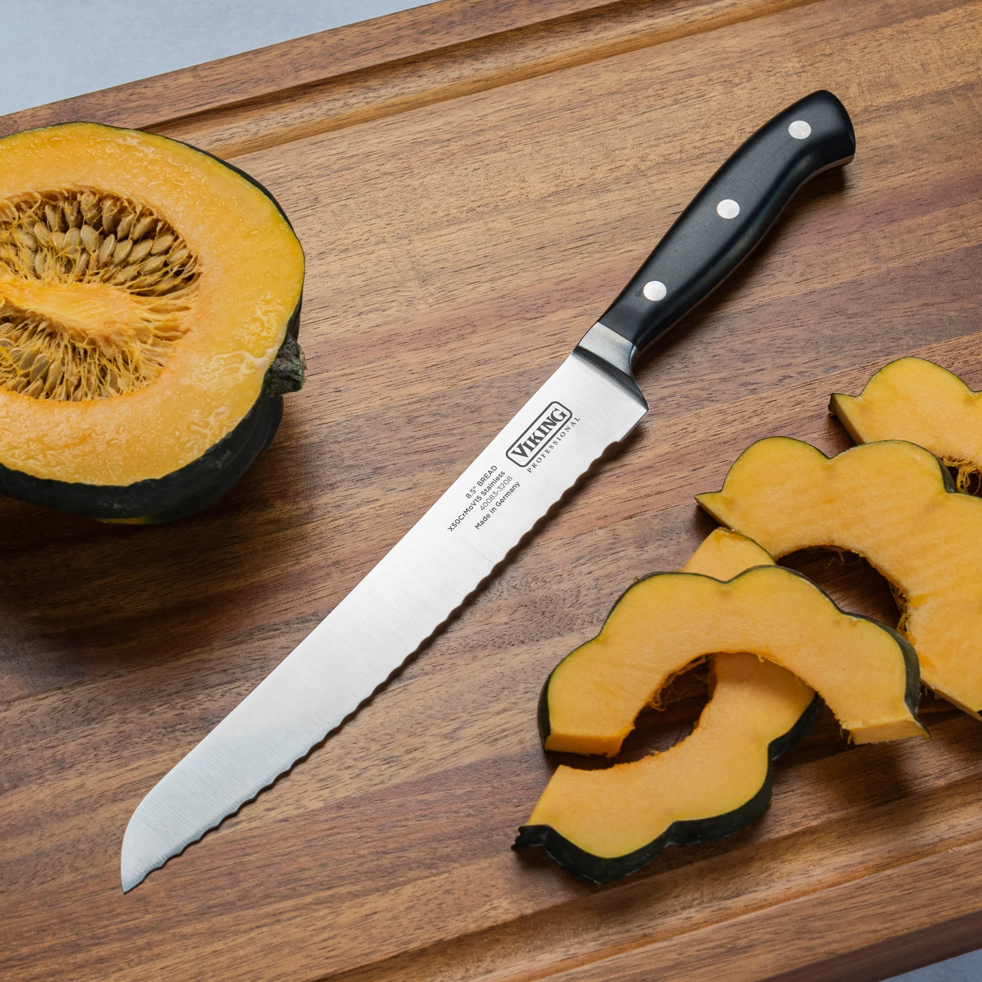 Viking Professional 8-Inch Bread Knife - Image 4