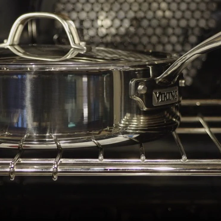Viking PureGlide Pro 3-Ply 4.5-Quart Saute Pan with Metal Lid - Image 4